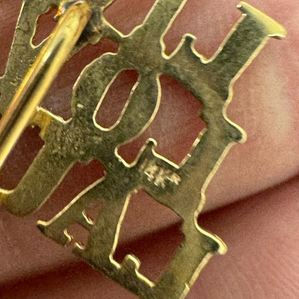 14K solid yellow Gold 'Live Love Laugh' Stick Pin